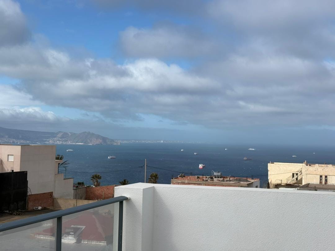 Appartement F4 – Canastel, Bir El Djir