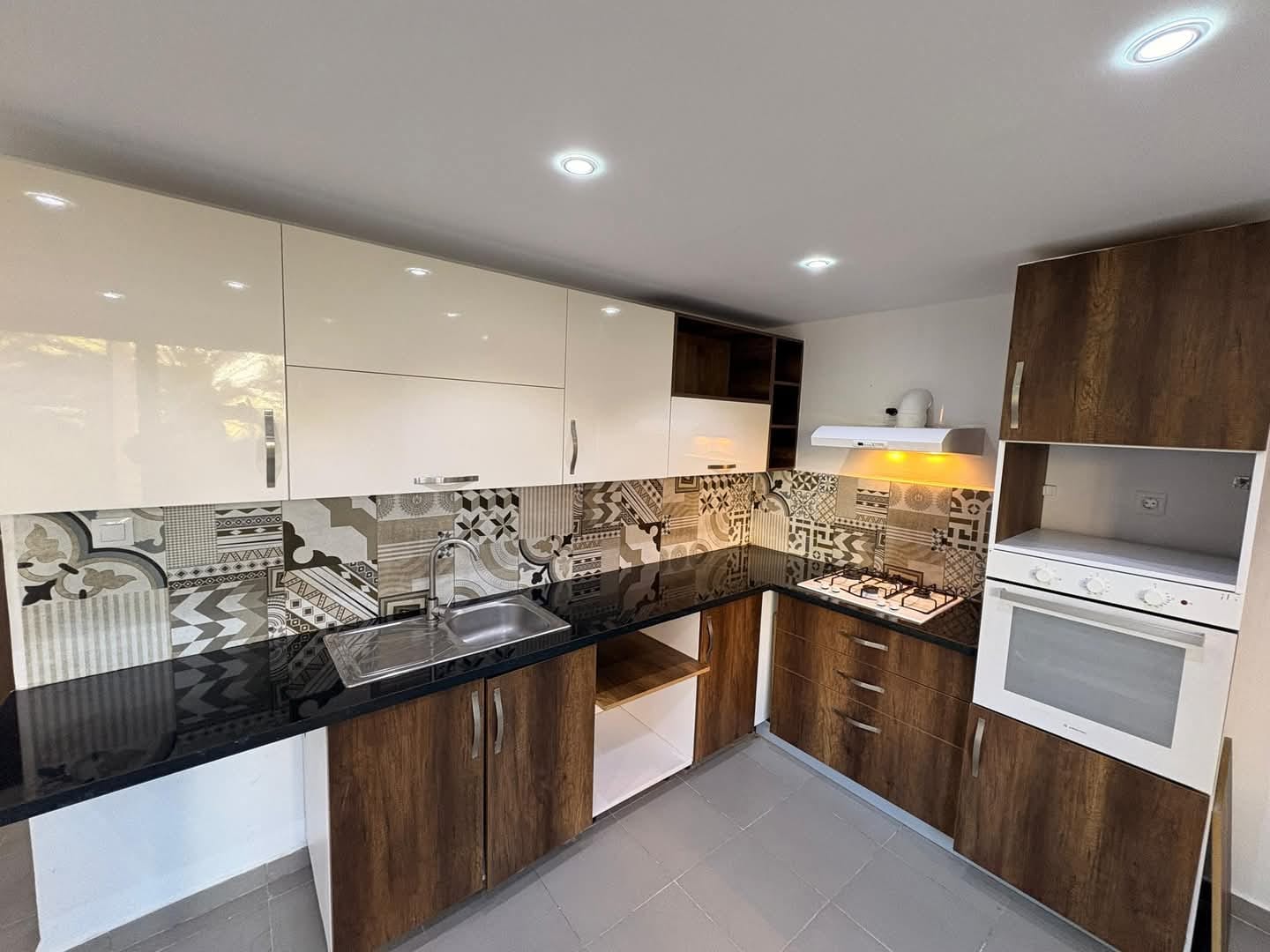 Appartement F3 – Fernand Ville, Bir El Djir