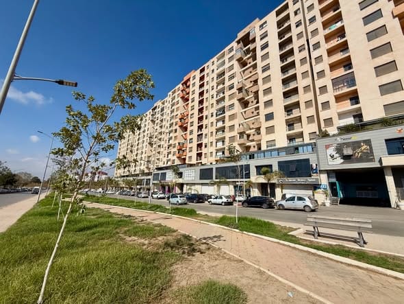 Appartement F4 – Boulevard Des Lions, Oran
