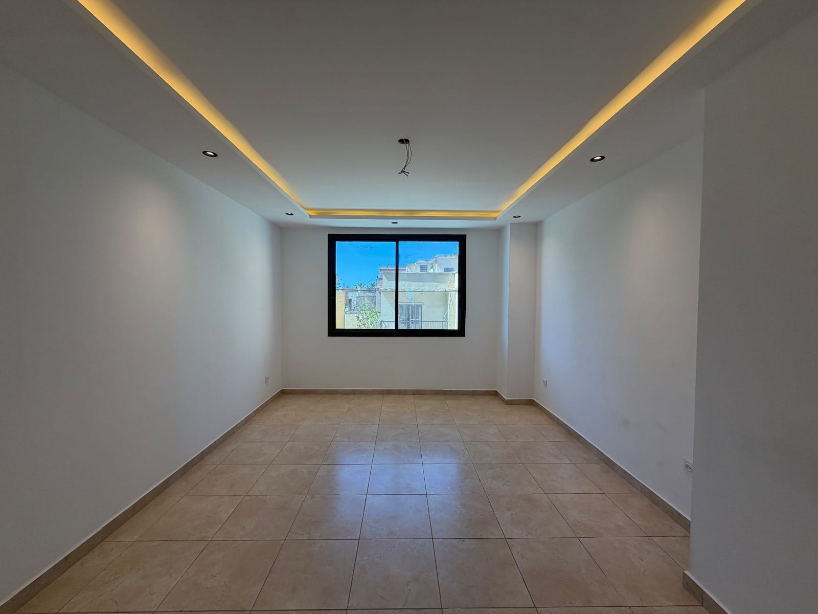 Appartement F3 – Gambetta, Oran