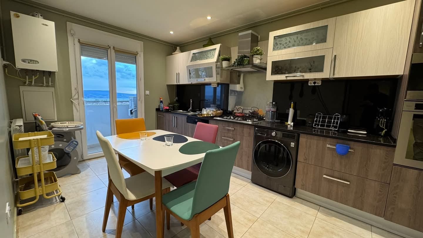 Appartement F4 – Canastel, Oran