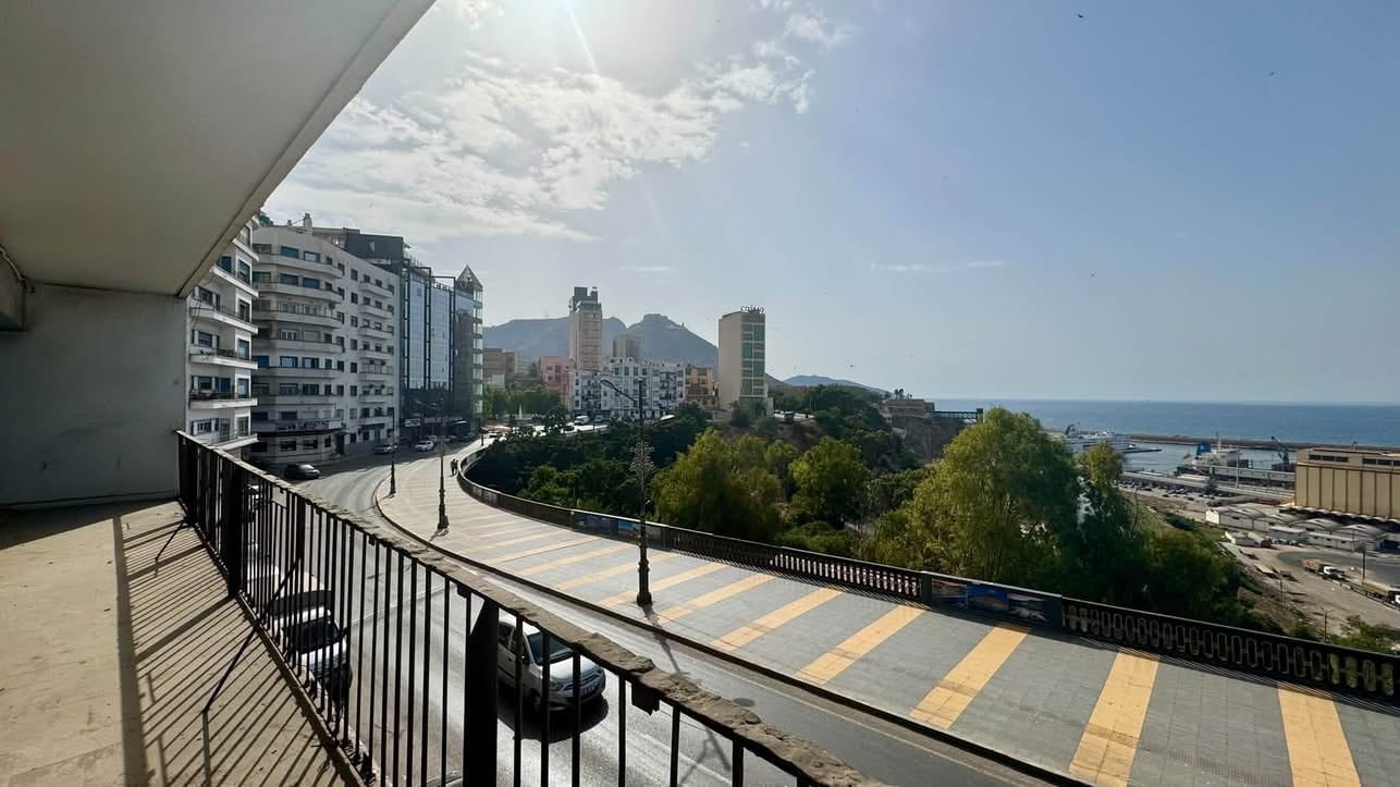Appartement F6 – Front De Mer