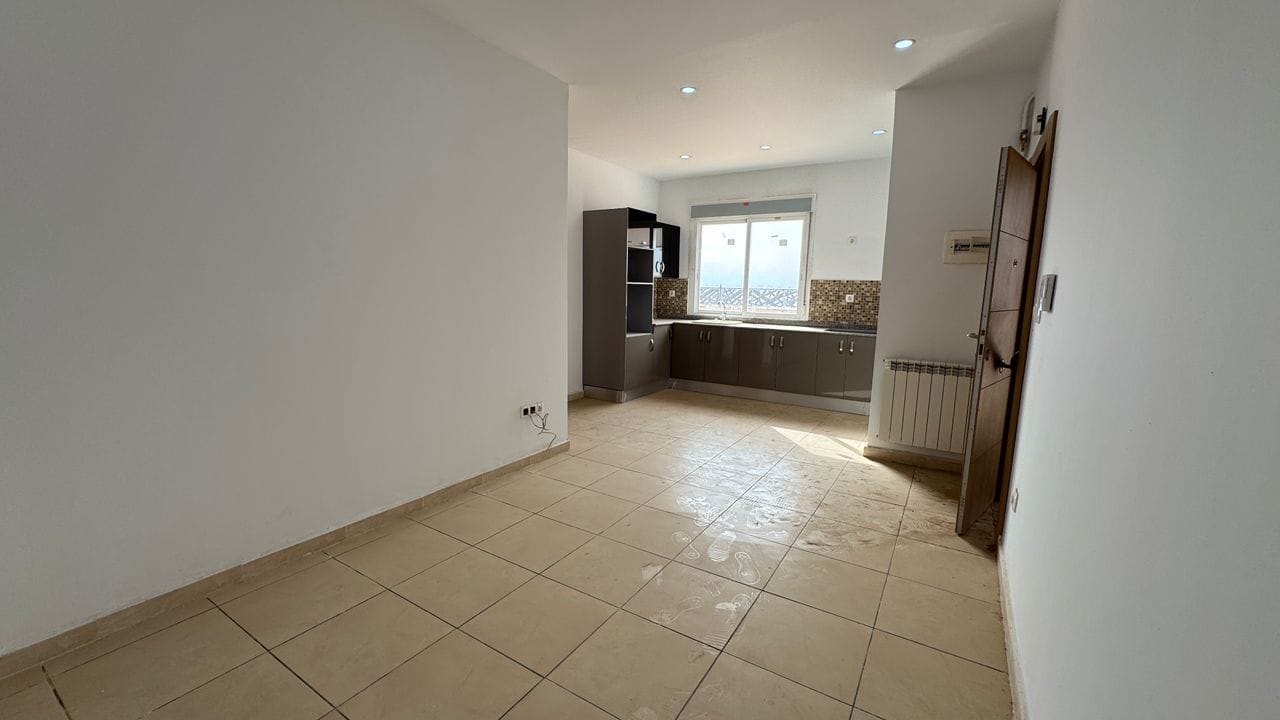 Appartement F2 – Avenue Sidi Chahmi, Oran