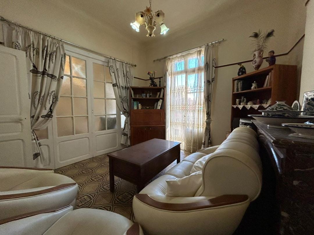 Appartement F5 – Oran