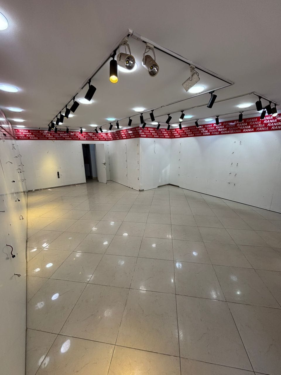 Bureau / Local – Hai Khemisti, Oran
