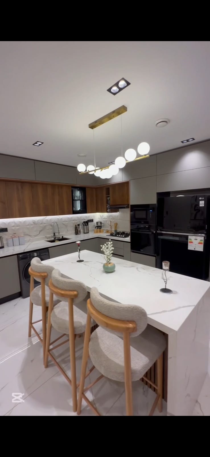 Appartement F3 – Hippodrome, Oran